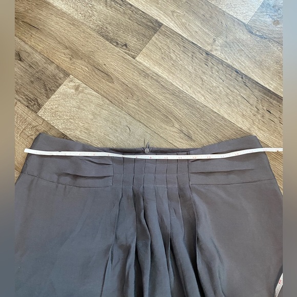 Cute brownish khaki skirt from Simons - Picture 7 of 8